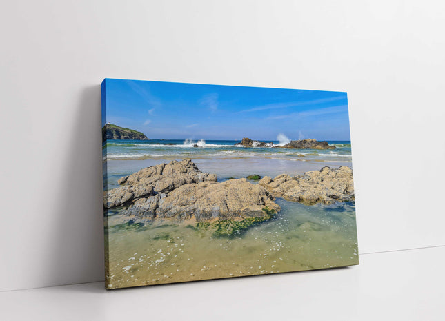 Waves splashing over the rocks. Newquay, Cornwall. Canvas picture