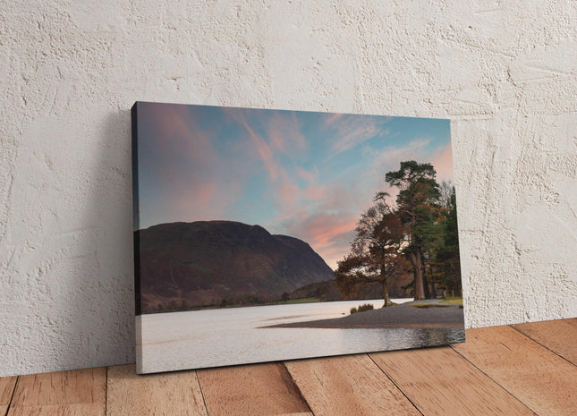 Autumnal view of Lake Buttermere, Lake District. Stunning canvas picture. Canvas Print Wall décor for home or office (Interior) Ideal gift.